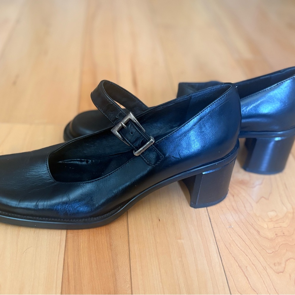 Women's Black Mary Jane Heels